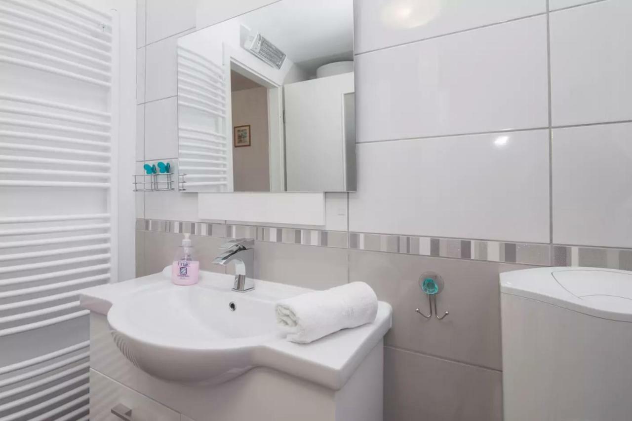 Charming Apartment Копер Экстерьер фото